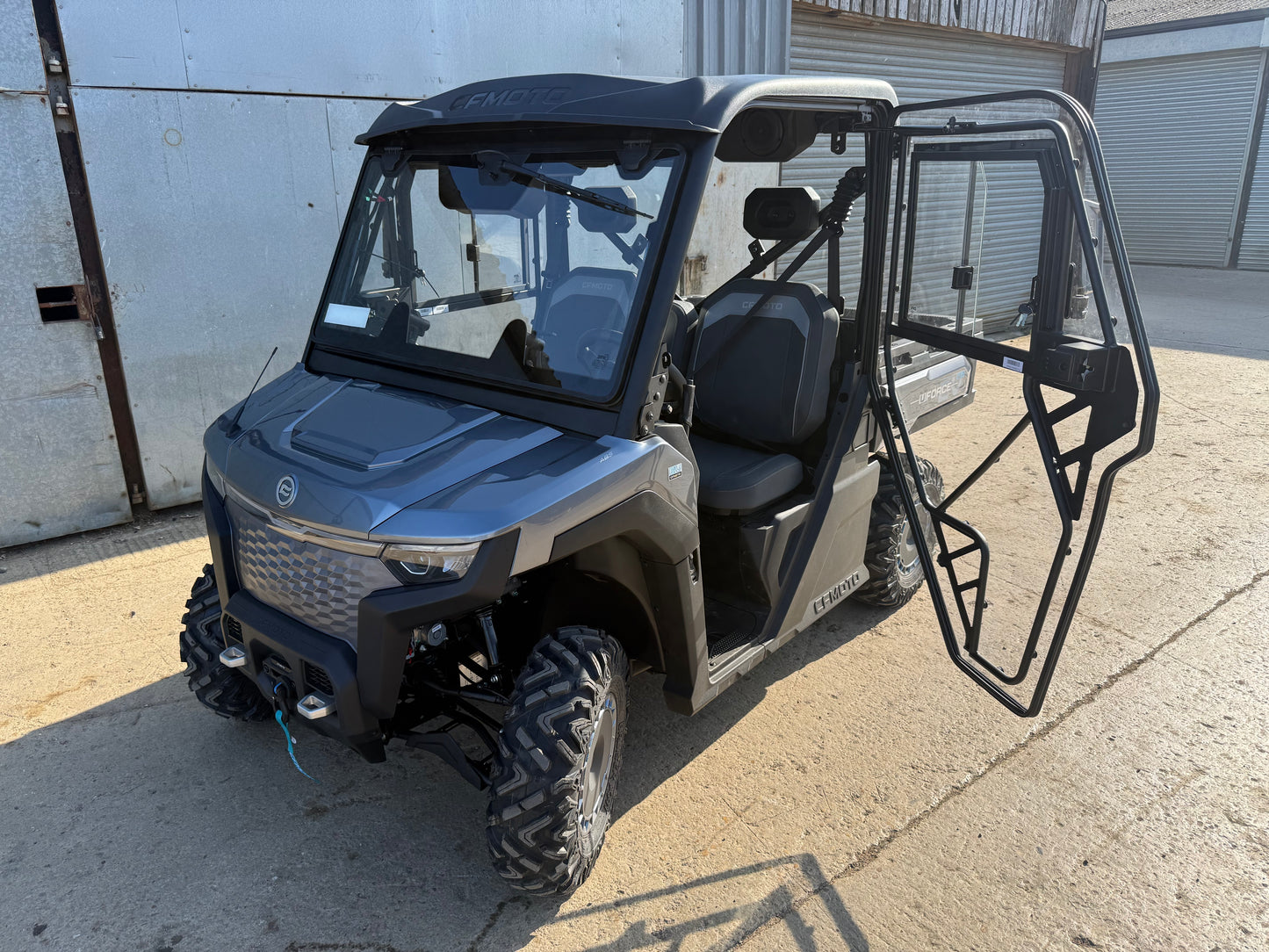 CFMOTO EV6