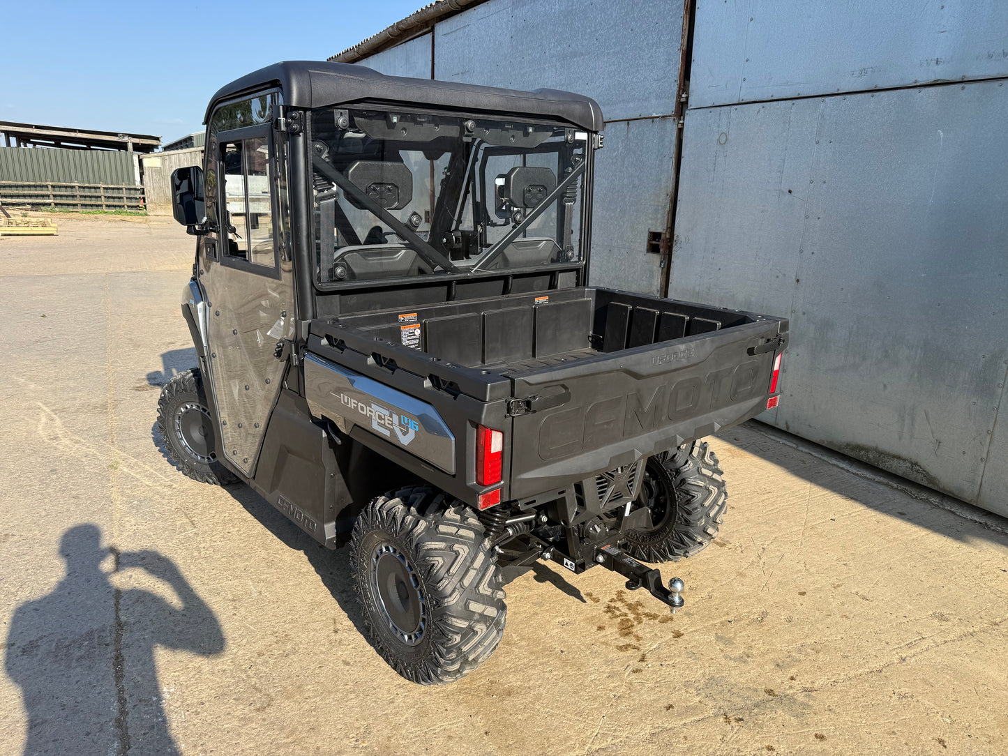 CFMOTO EV6